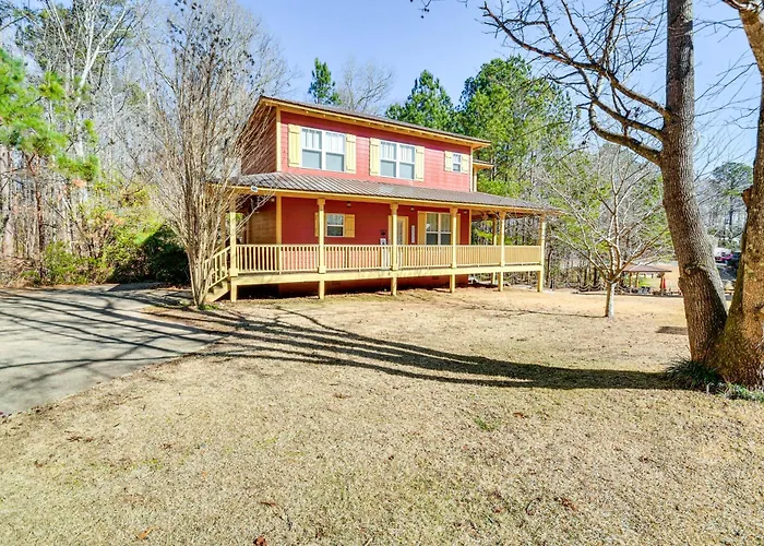 Lakefront Jacksons' Gap Retreat W/ Grill & Dock!