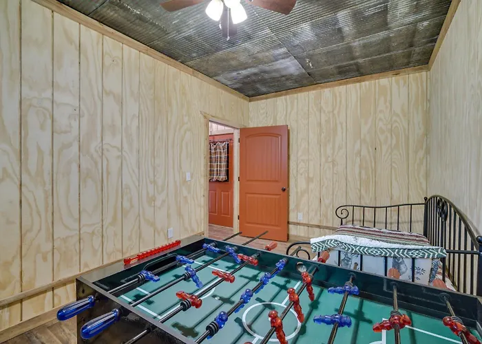 'River Bend Lodge' Heflin Home In The Woods!