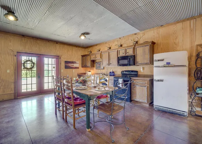 'River Bend Lodge' Heflin Home In The Woods!