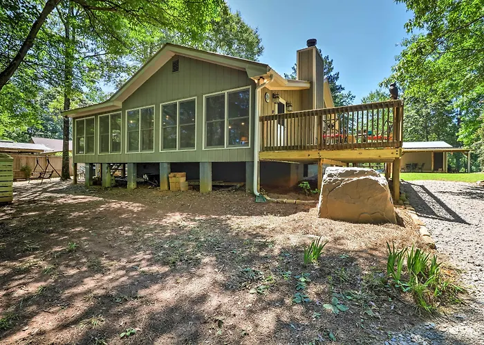 Waterfront West Point Lake Cabin W/ Private Dock!